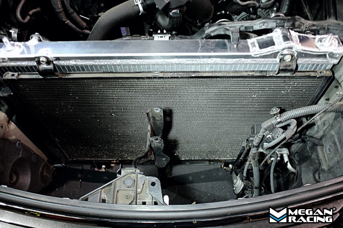 Megan Racing Radiator for 2013-2015 Lexus GS350 (Excludes Mid-2015+ Model Years) - MR-RT-LG13