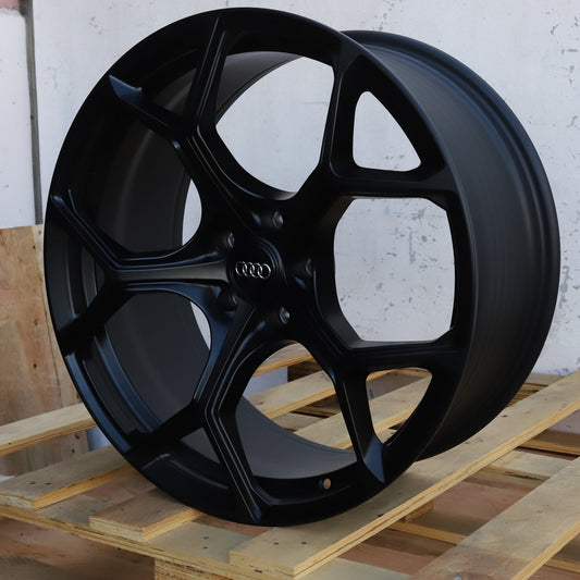 AU01 | Matte Black wheels