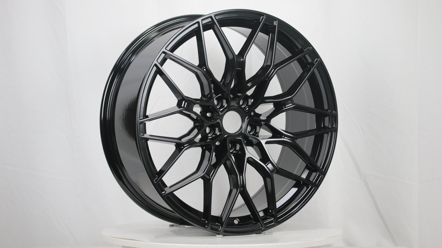MS04 | Gloss Black