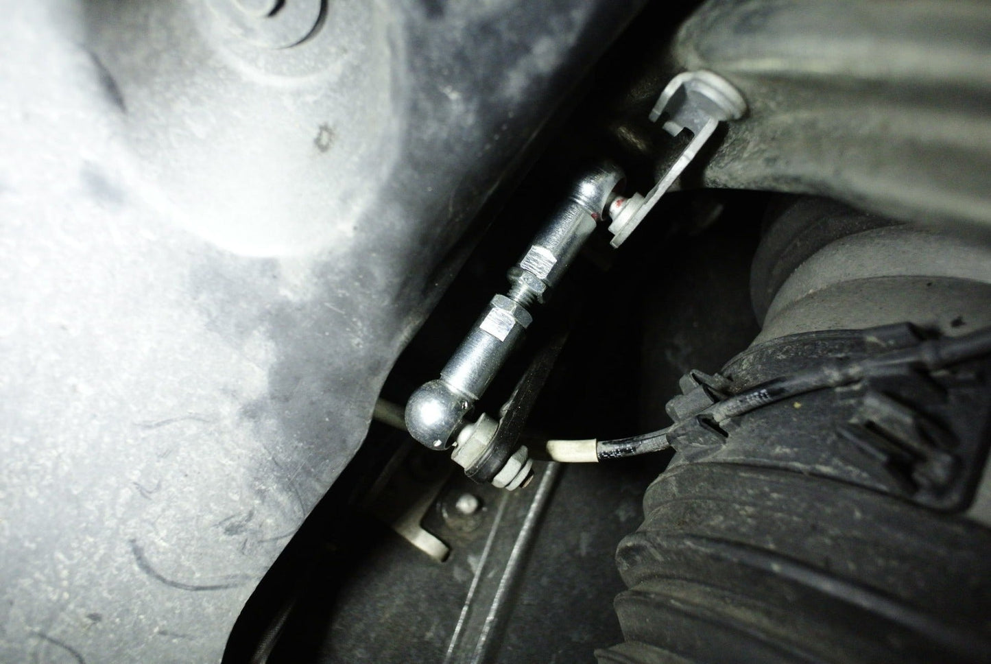 Megan Racing Air Ride Lowering Link Kit (10mm Ball Size x8) for Audi A8/S8 2013+ (Models w/ Air Suspension)