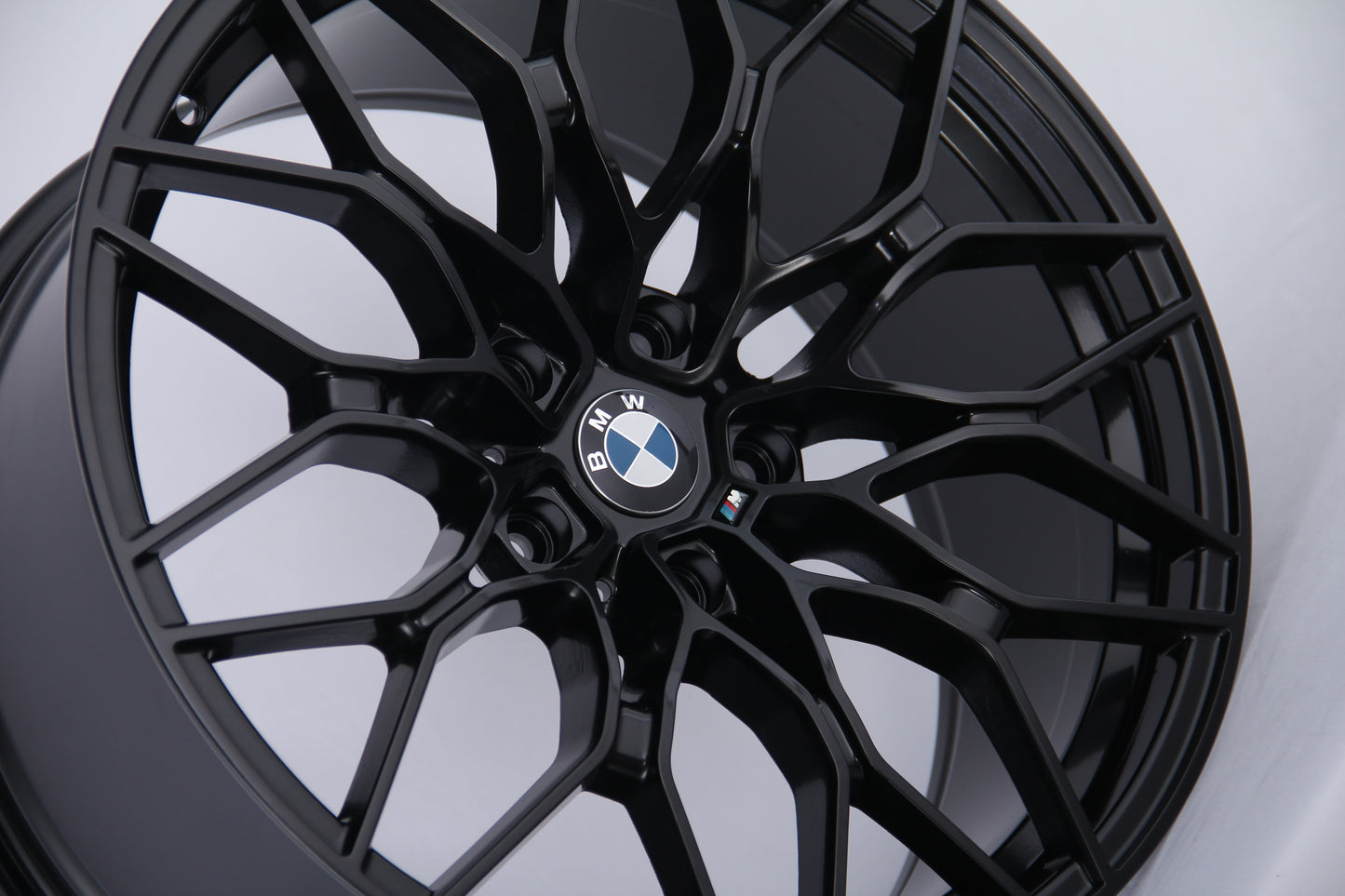 MS05 | Gloss Black