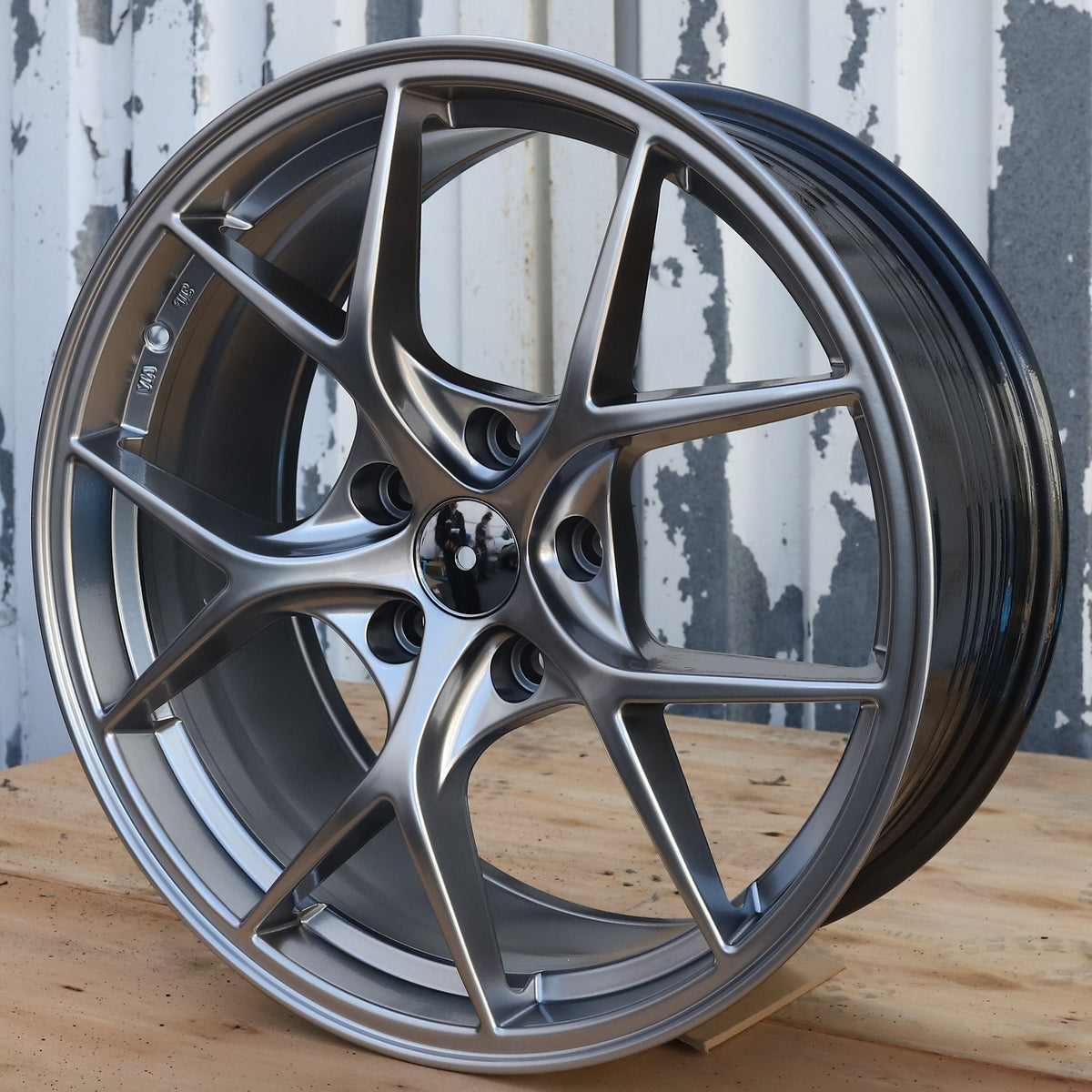 BTS-12 | Hyper Black wheels