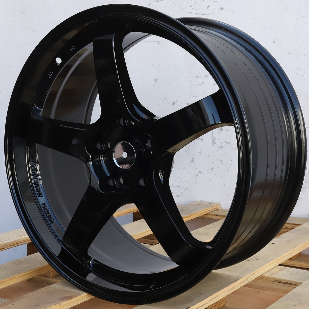AVN-1 Advan Racing GT Style Wheels in Black