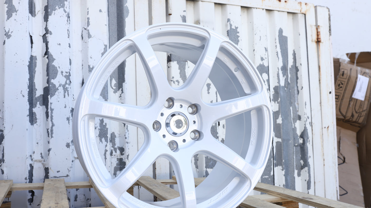 WKS-5 | White