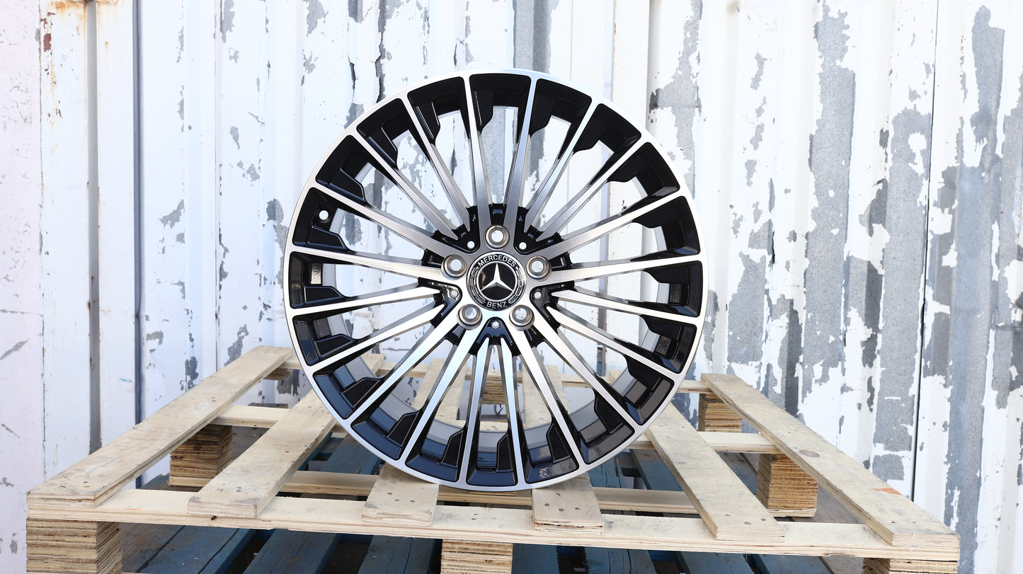 MB09 | Black Machined Face