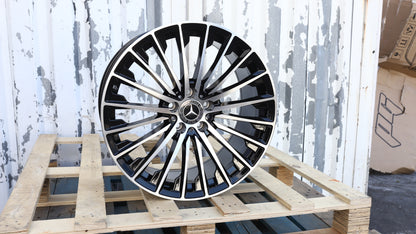MB09 | Black Machined Face