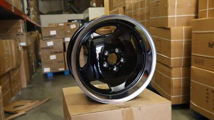 MB02 | Gloss Black Machined Lip