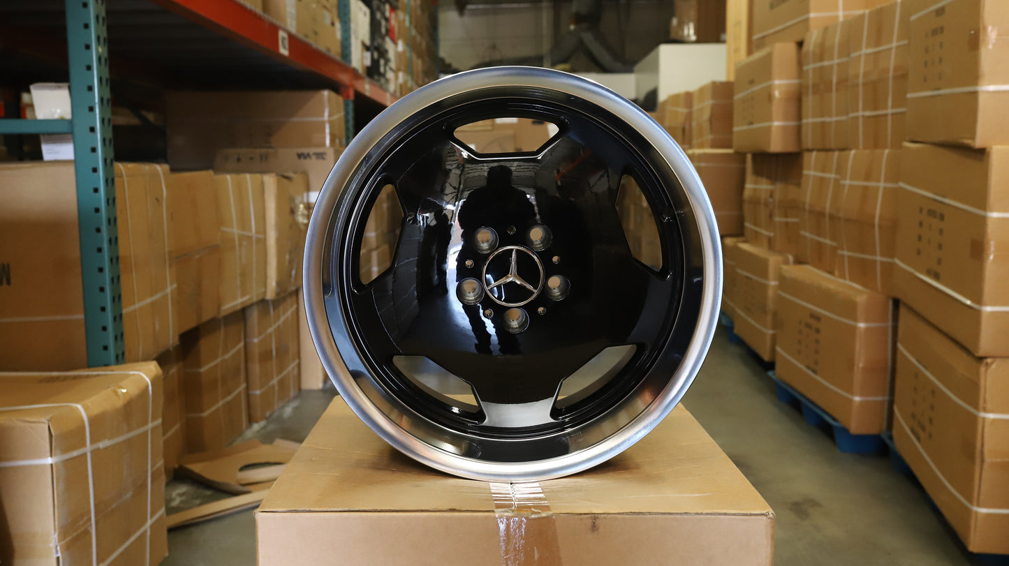 MB02 | Gloss Black Machined Lip