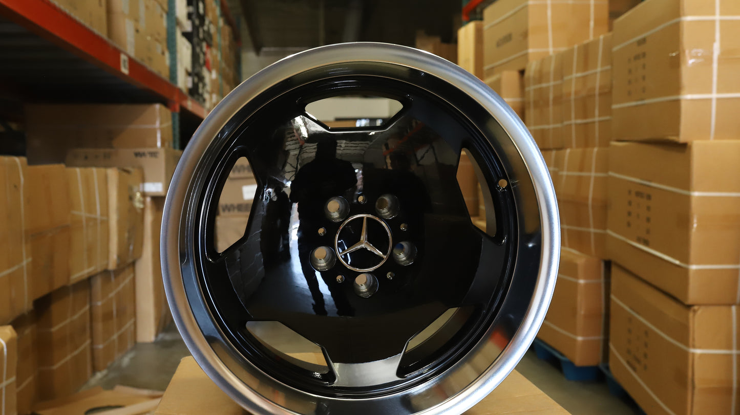 MB02 | Gloss Black Machined Lip