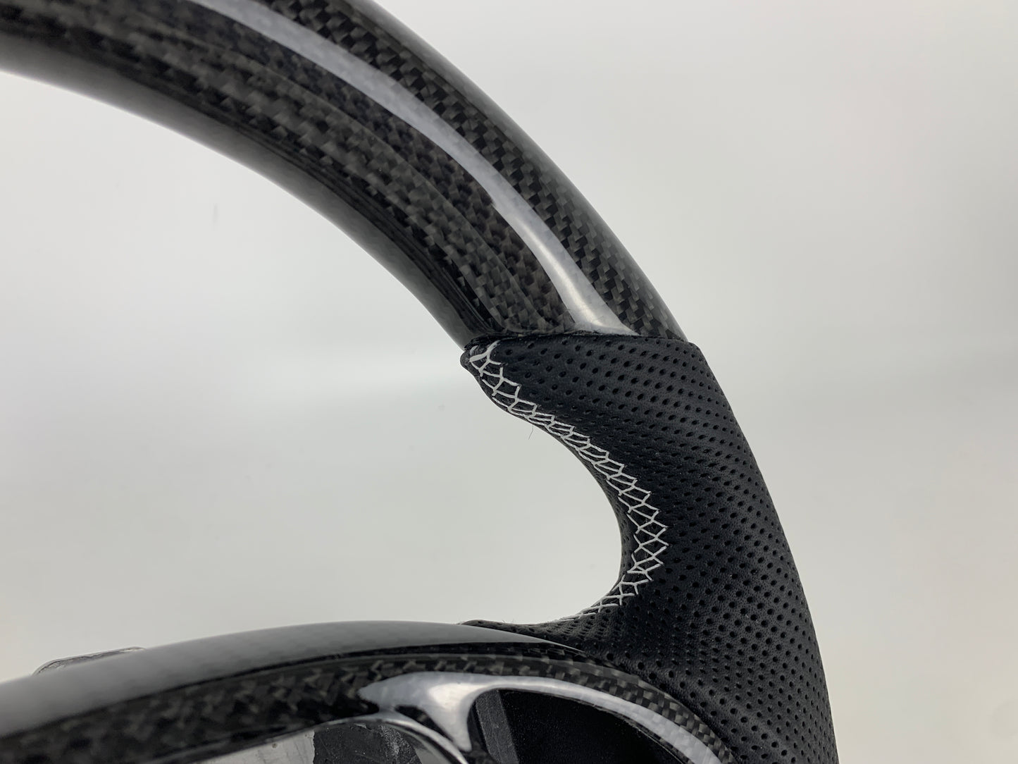 FOR 2007-2013 INFINITI G35/G37 CARBON FIBER & LEATHER STEERING WHEEL