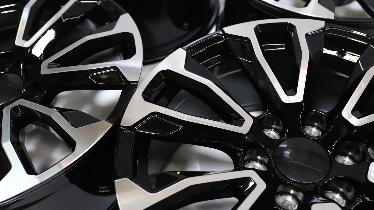 GM02 | Black Machined Face