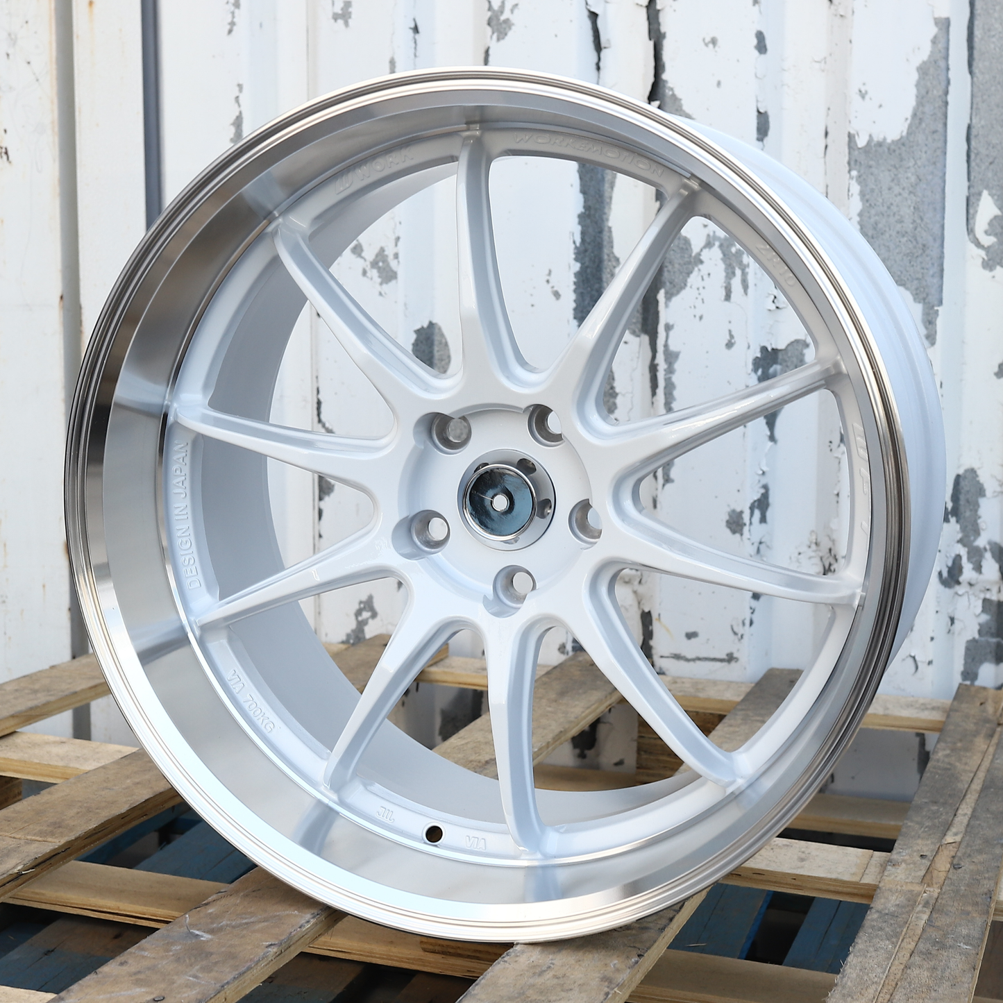 19x10.5" Gloss White Machine Lip Wheels (5x113)