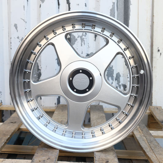 18x8"/18x9.5" OZ Futura Style Wheels (5x112/5x120) Fits E90 E92 E93 E82/ A4 S4 A5 S5 B8/B8.5