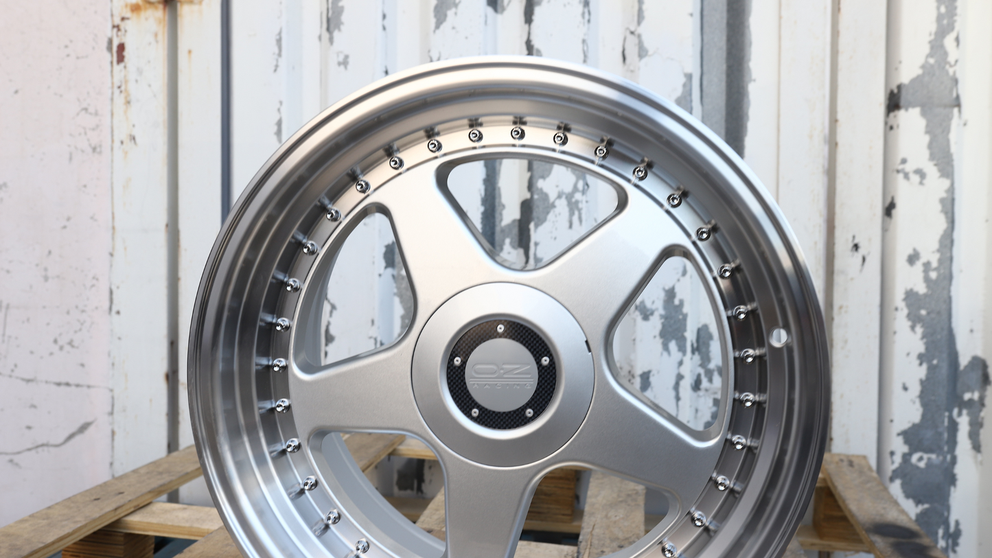 18x8"/18x9.5" OZ Futura Style Wheels (5x112/5x120) Fits E90 E92 E93 E82/ A4 S4 A5 S5 B8/B8.5