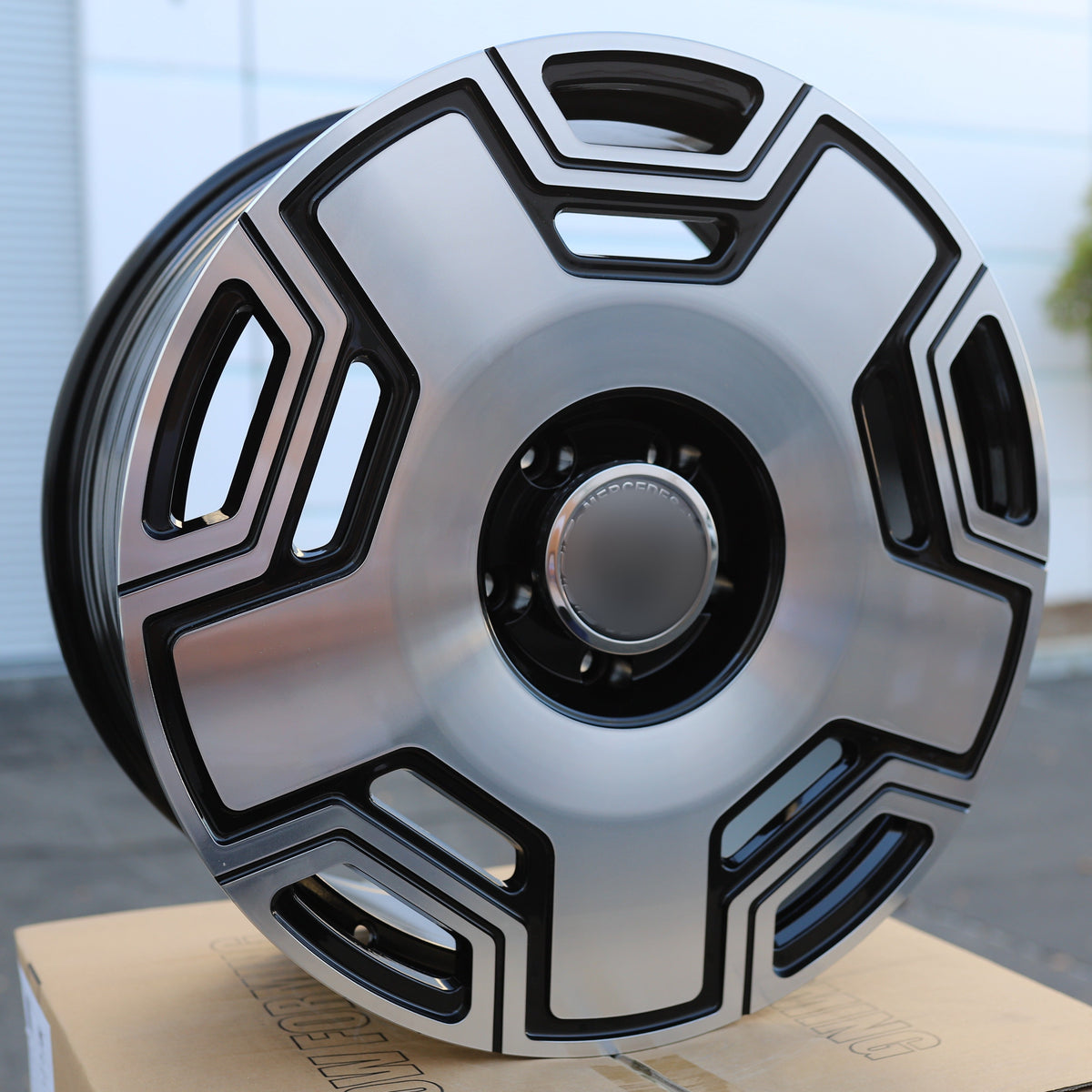 MB24 | Black Machined Face