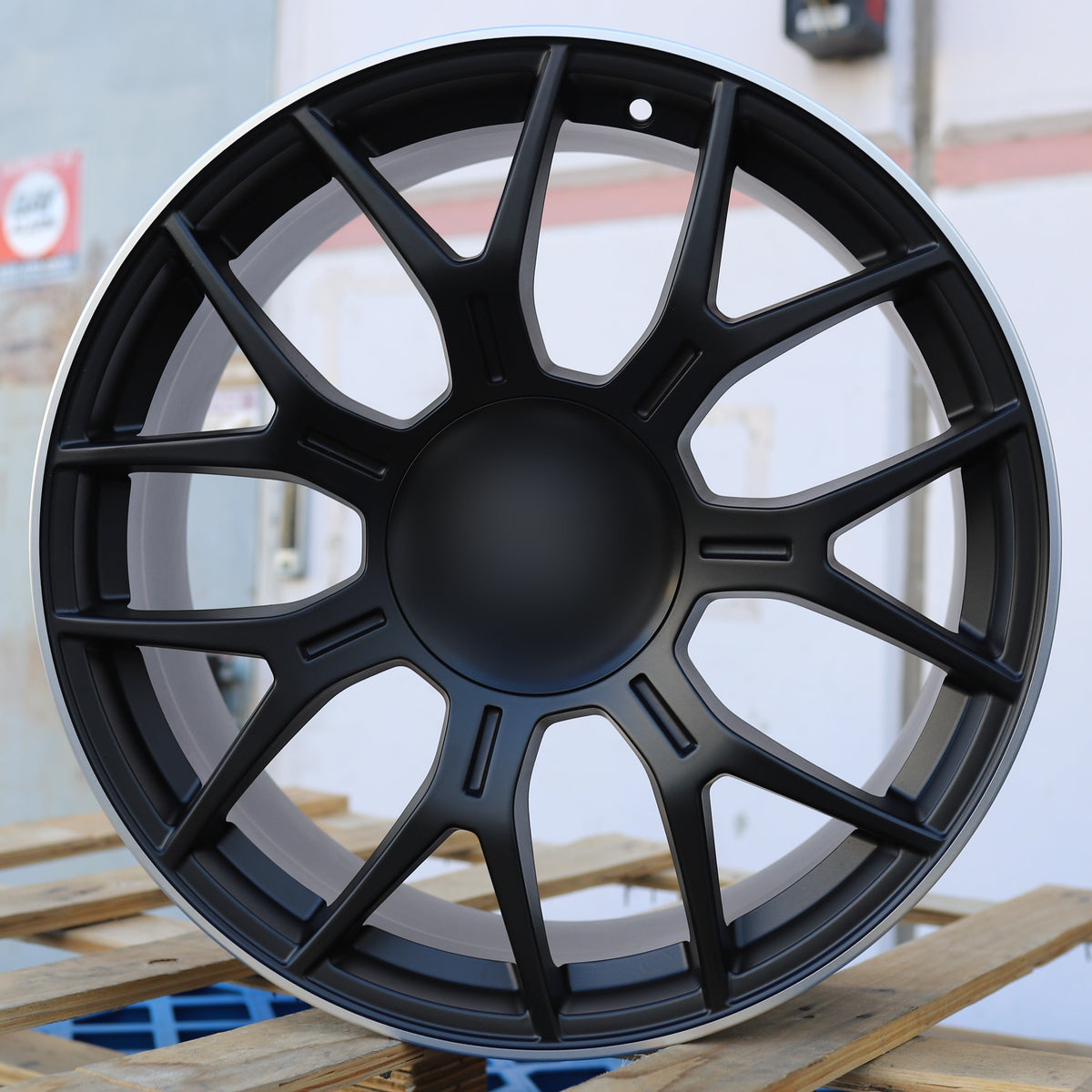 MB26 | Satin Black Machined Lip