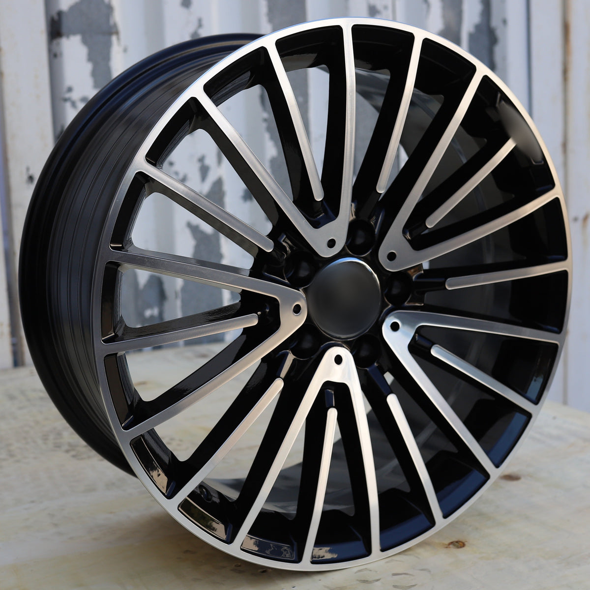 MB15 | Black Machined Face