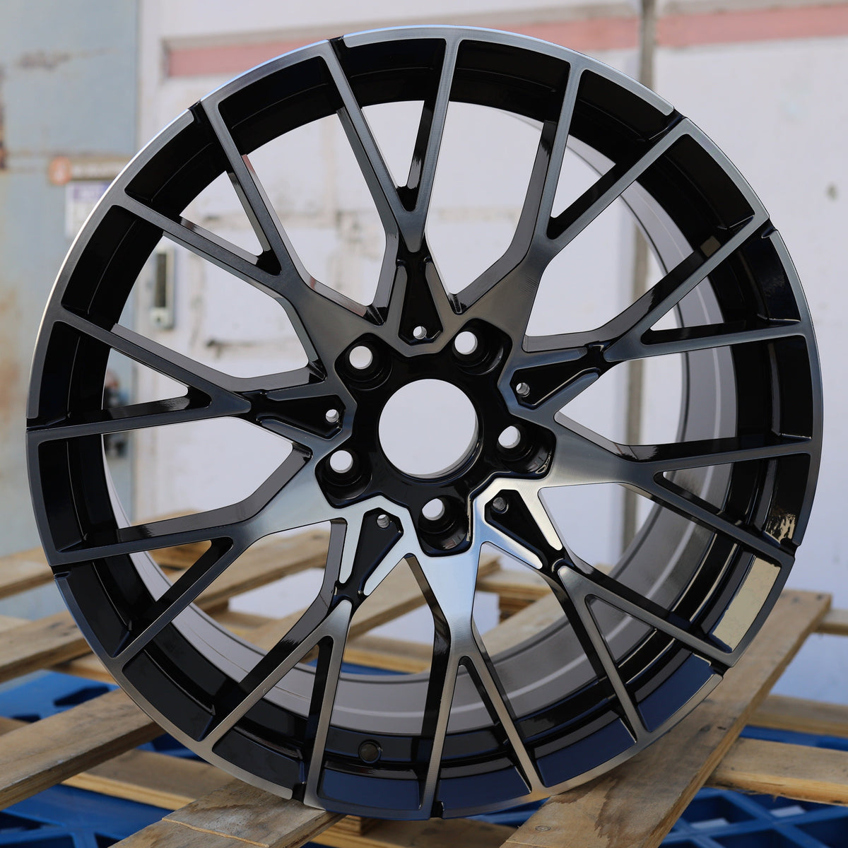 MS21 | Black Machined Face