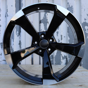 AU05 | Black Machined Face