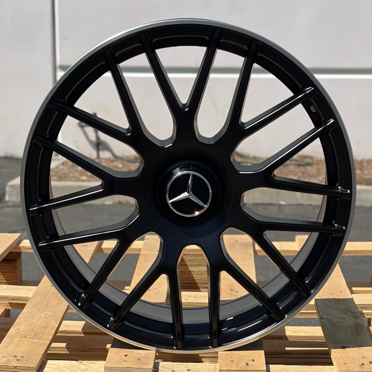 MB03 | Matte Black Machined Lip wheels