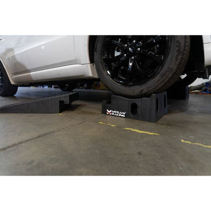 Megan Racing 2PC Composite High Profile Drive-On Car Vehicle Ramp Lifting GVW 16000LB