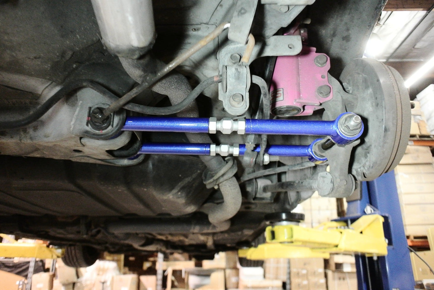 Megan Racing Rear Lateral Arm Kit for Nissan Sentra 90-94 (B13) – MRS-NS-0510