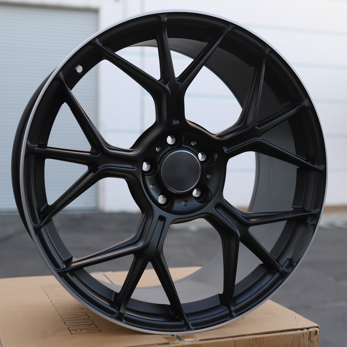 MB13 | Matte Black Machined Lip