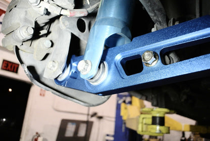 Megan Racing Rear Lower control Arm (Spherical Bushing Equipped) for Acura Integra 94-01 – MRS-HA-HC92-V2