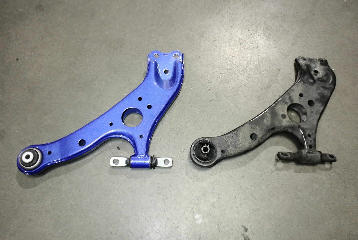 Megan Racing Front Lower Control Arms for Toyota Sienna 11-20 – MRS-TY-1324
