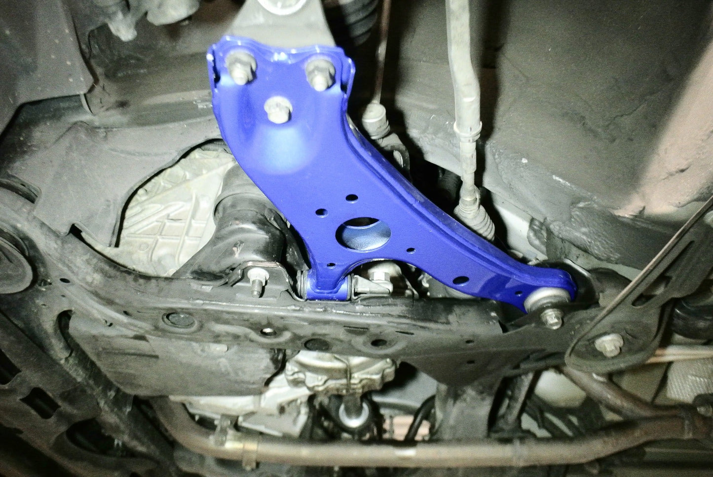 Megan Racing Front Lower Control Arms for Toyota Sienna 11-20 – MRS-TY-1324
